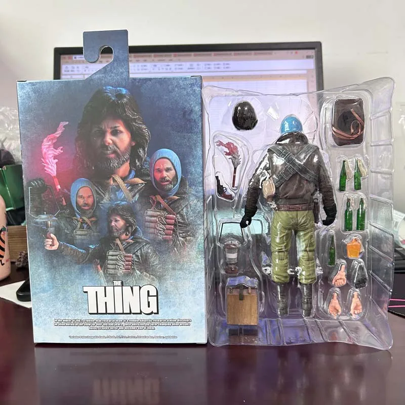 NECA Ultimate The Thing – MacReady (Last Stand) 7 Inch Action Figure - Image 9